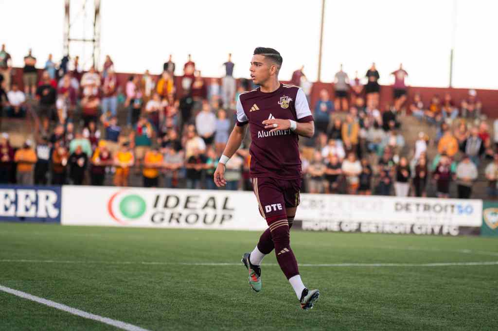 Jeciel Cedeño runs into position at a 2025 Detroit City FC match