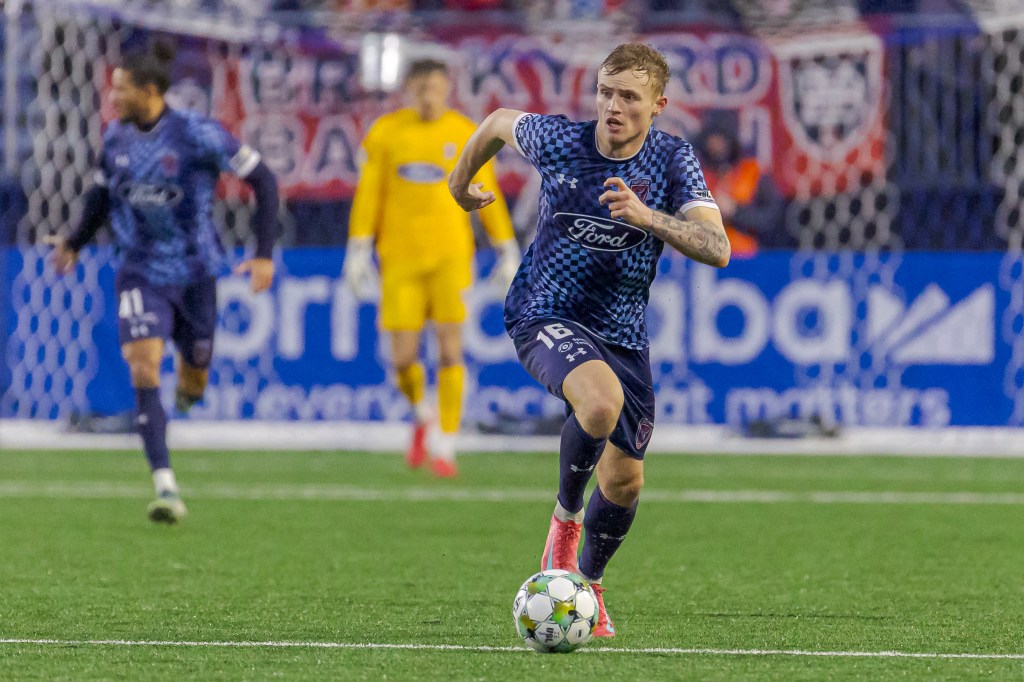 Aedan Stanley possessing the ball with Indy Eleven in 2025