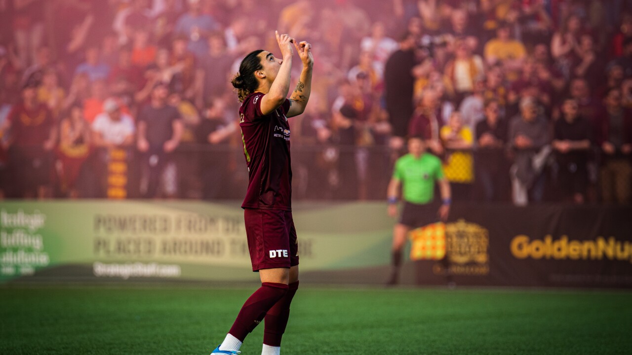 Maxi Rodriguez celebrates goal at Keyworth Stadium