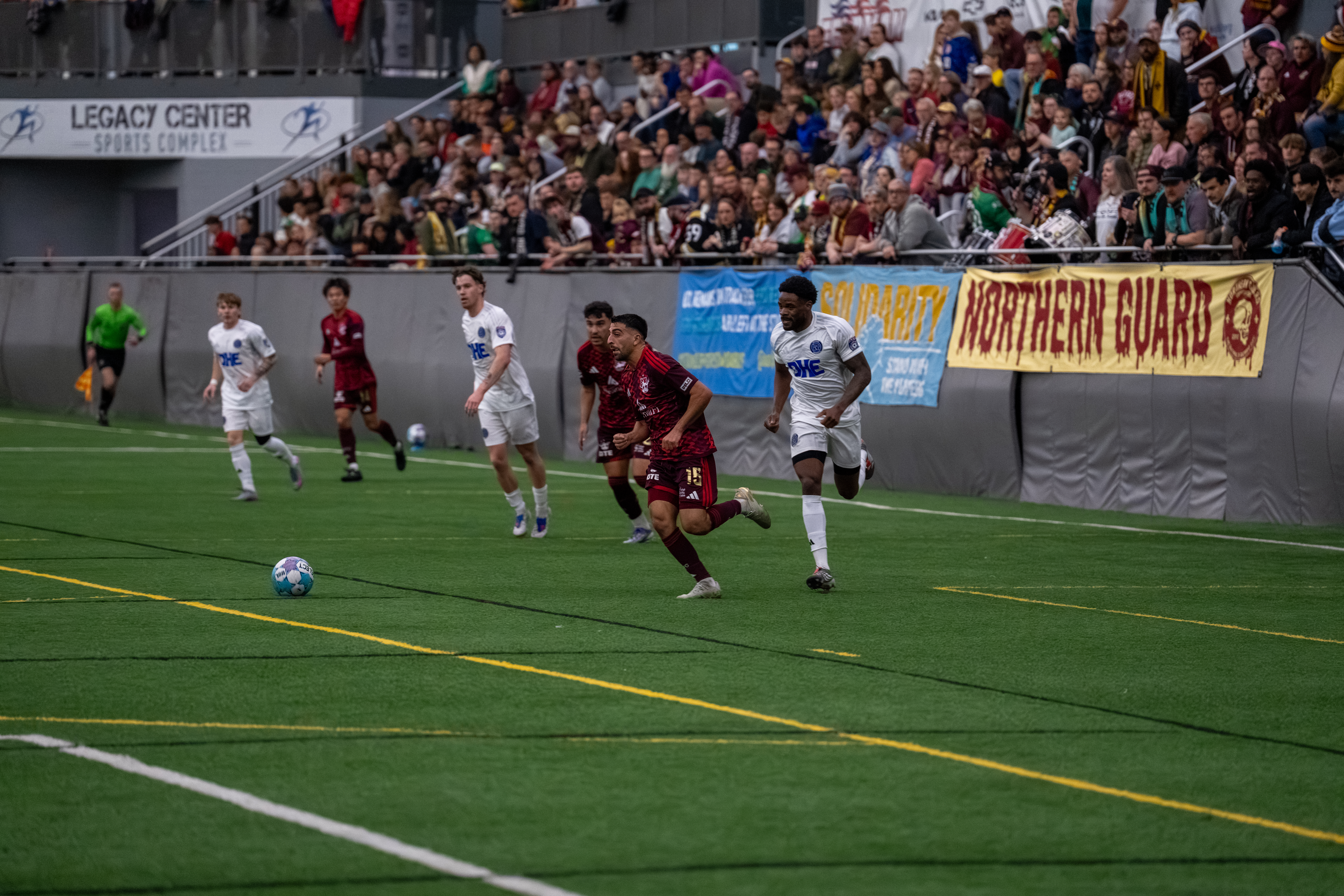 Alex Dalou controls the ball