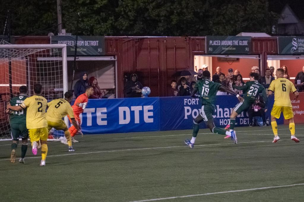 Kian Williams goal